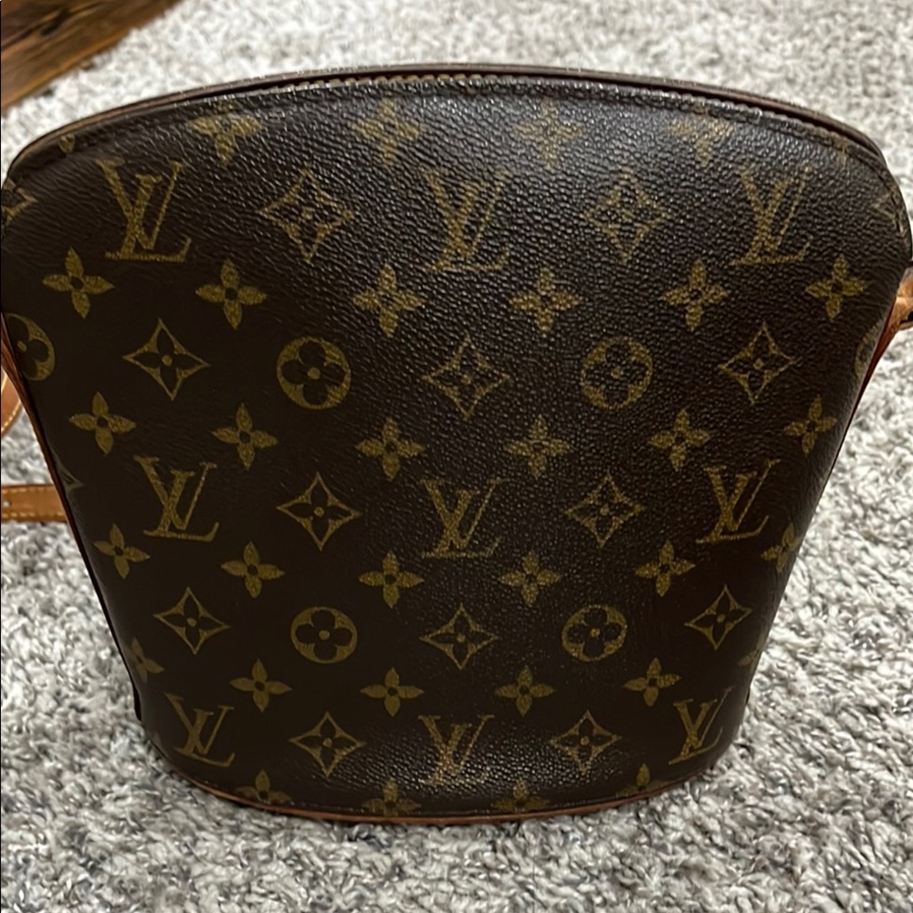 100% Authentic Louis Vuitton Drouot Crossbody Bag